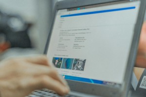 揭秘解答“聚友到底有挂吗”［外卦神器下载］